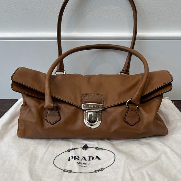 Prada Purse - Picture 1 of 1